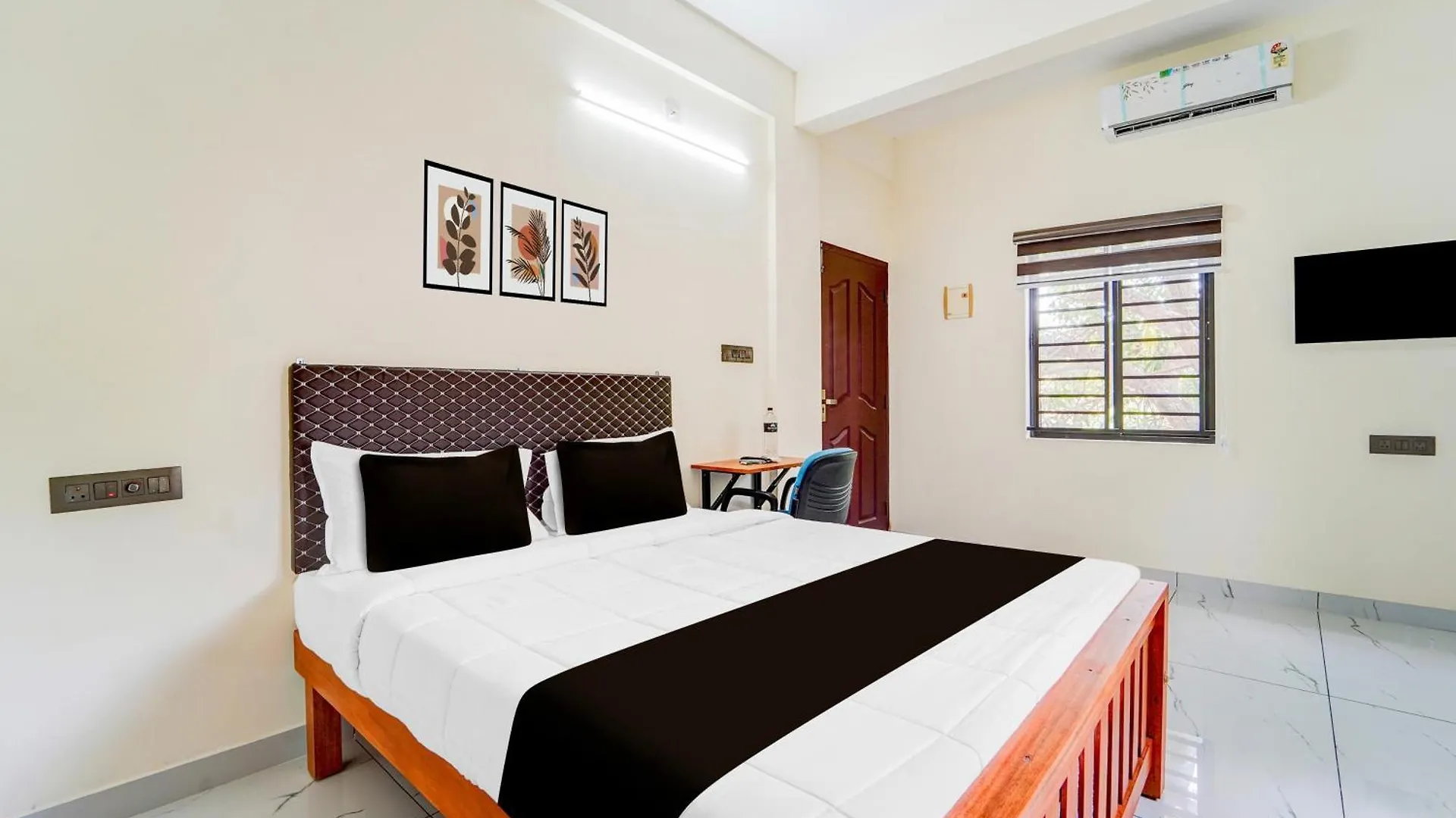 Super Hotel O Hmt Colony Kochi Formerly Pullans Arcade