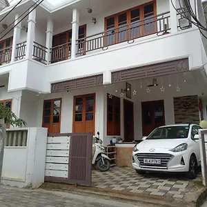 Проживание в семье Prakriti Fortkochi Air Conditioned