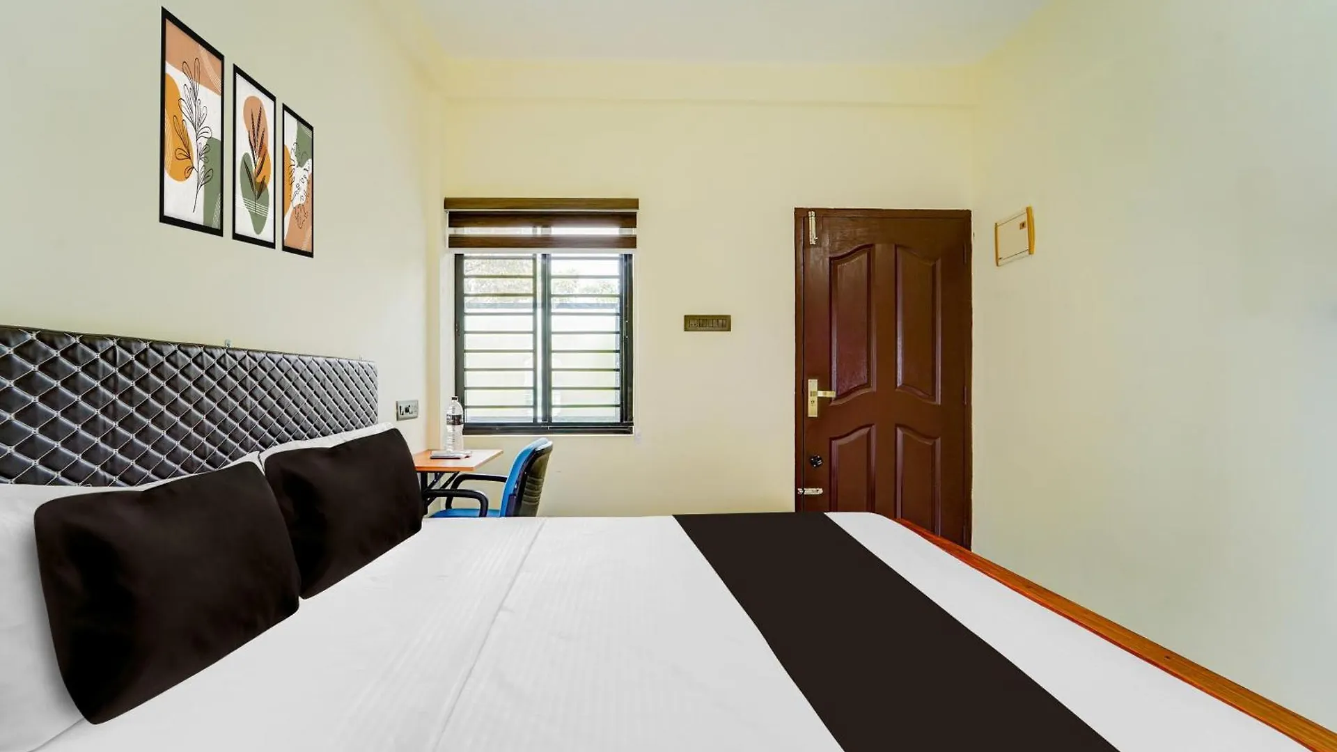 Super Hotel O Hmt Colony Kochi Formerly Pullans Arcade 3*,